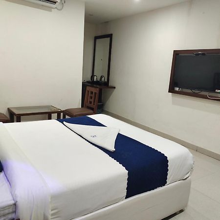 Hotel Skyland วารังกัล ภายนอก รูปภาพ