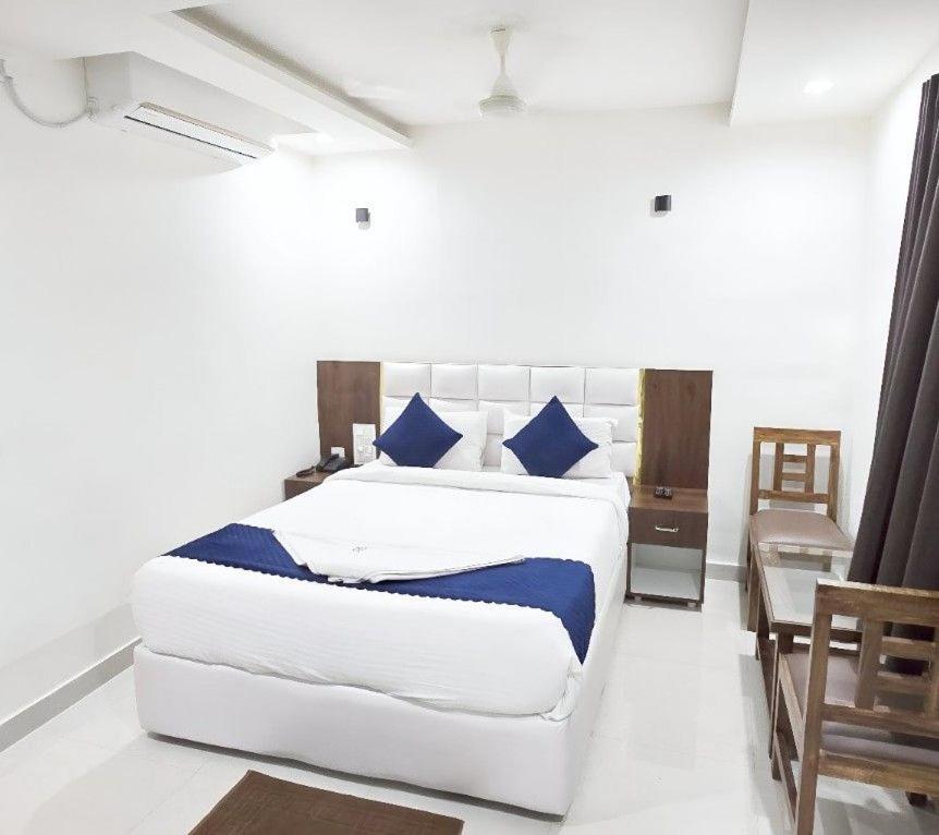 Hotel Skyland วารังกัล ภายนอก รูปภาพ